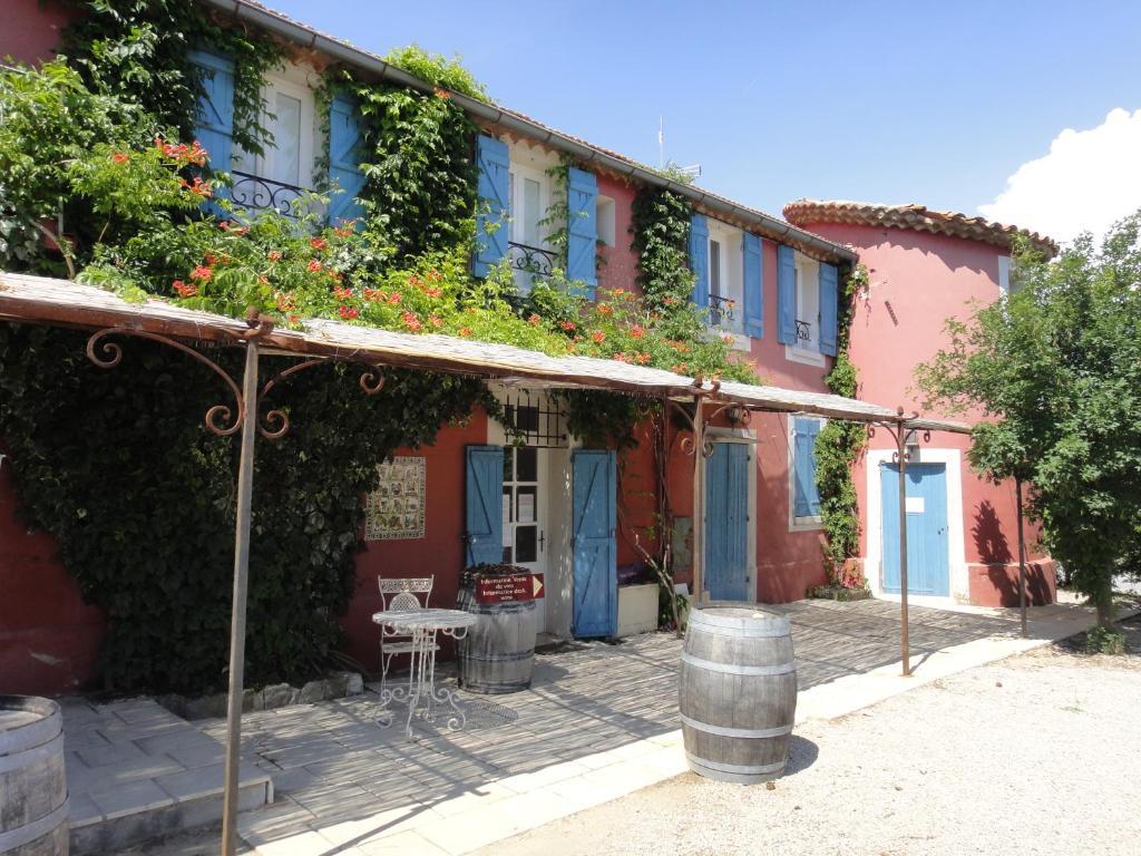 Les Terres De Saint Hilaire Bed and Breakfast Ollières Rum bild